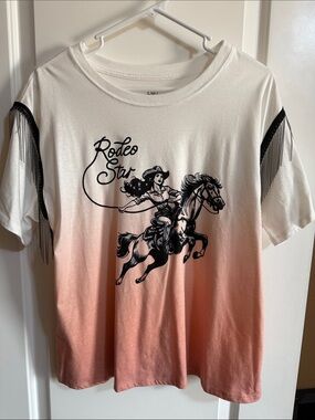 Cato White to Peach/Corral Ombre Rodeo Star Fringe Sleeve Tee